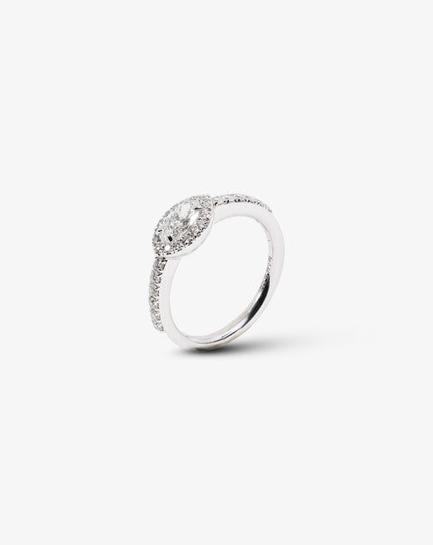 White Gold and Diamonds Ring